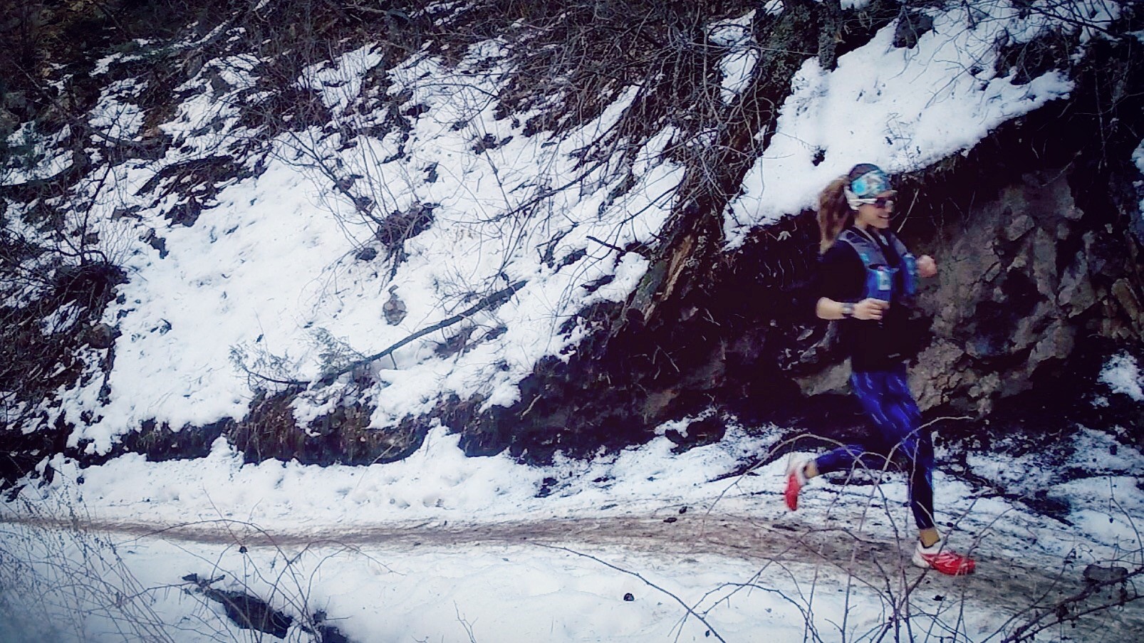 Winter Running Tips from Endurance Athlete Ariana Schiff | Dirtbag Dreams Winter-running-tips-endurance-athlete-Ariana-Schiff-dirtbagdreams.com