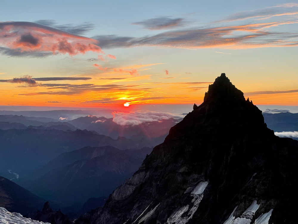 climb-mount-rainier-dirtbagdreams.com