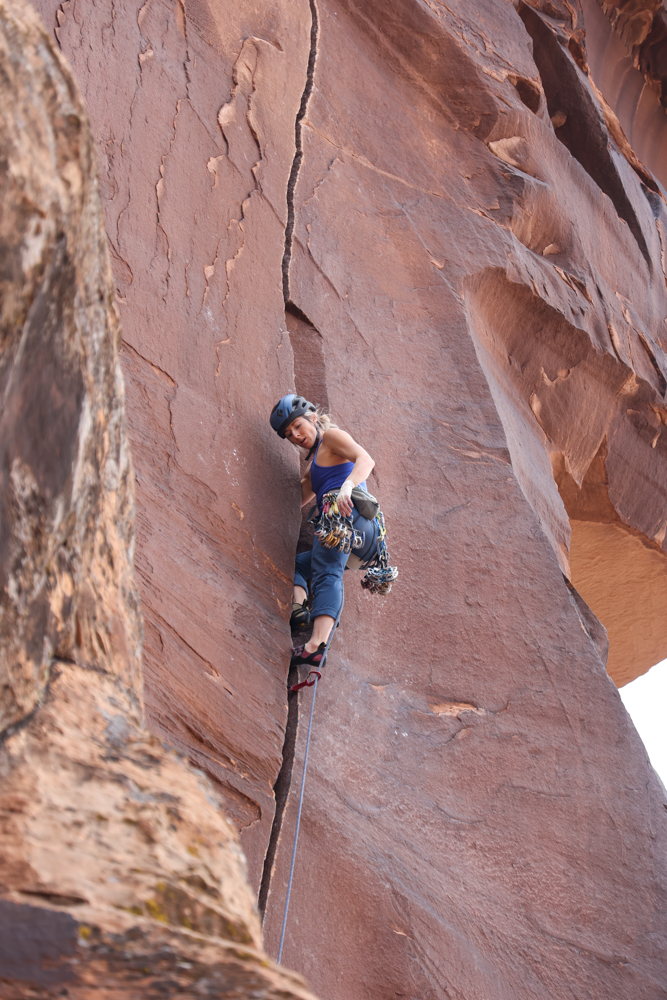 start-crack-climbing-dirtbagdreams.com