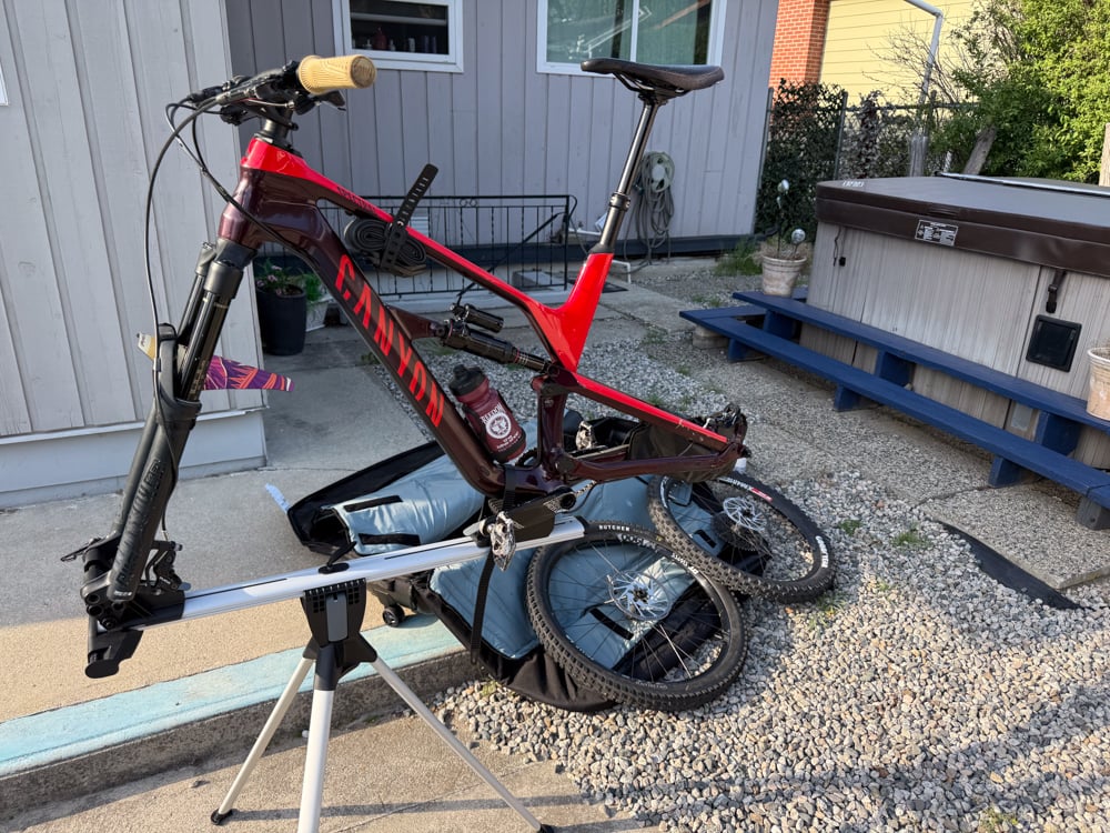 thule-roundtrip-bike-case-the-link