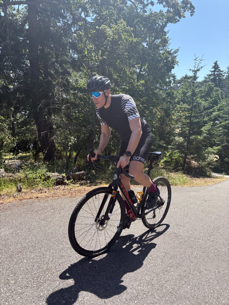 gorewear-swiftride-kit-the-link
